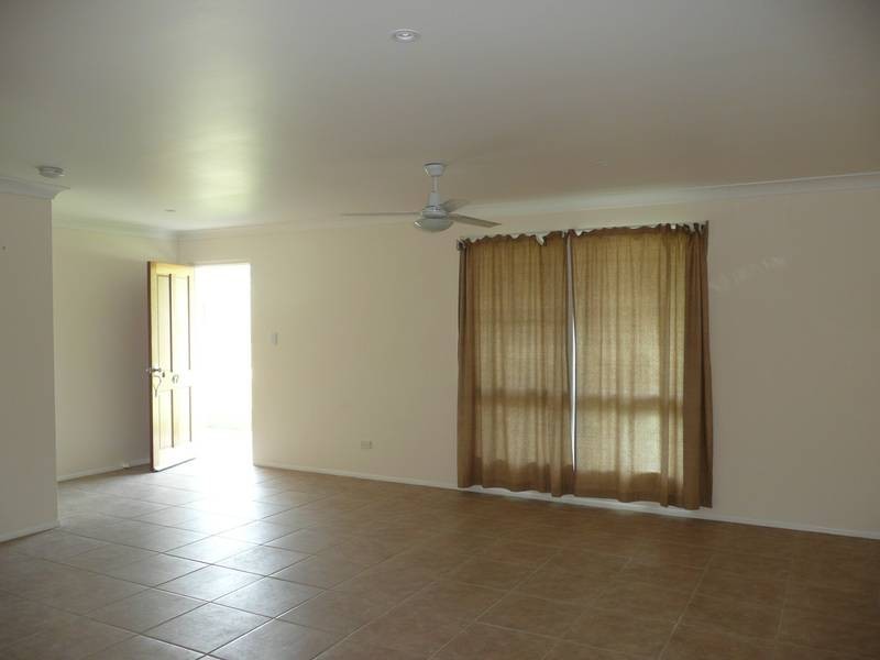 47 Whyte Ave, Brisk Bay QLD 4805