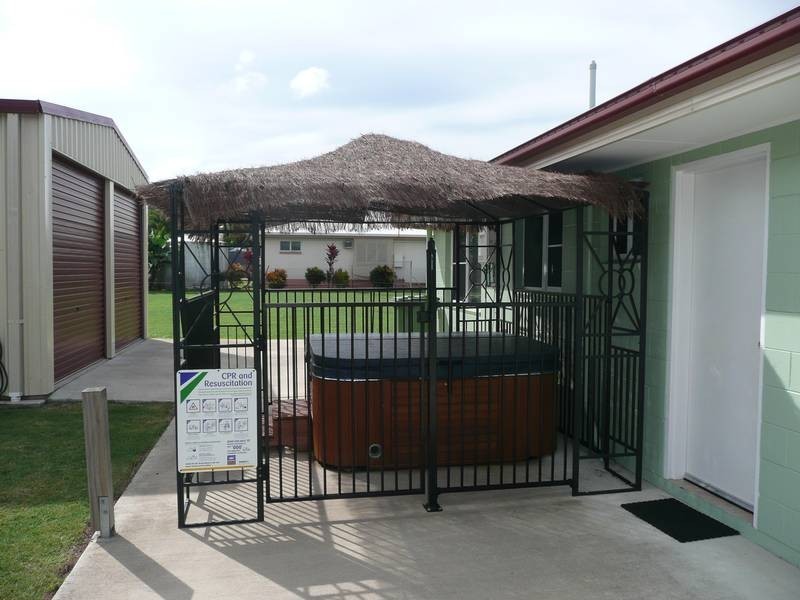 47 Whyte Ave, Brisk Bay QLD 4805