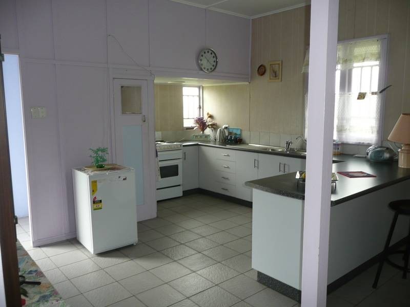 2 Toussaint Street, Collinsville QLD 4804