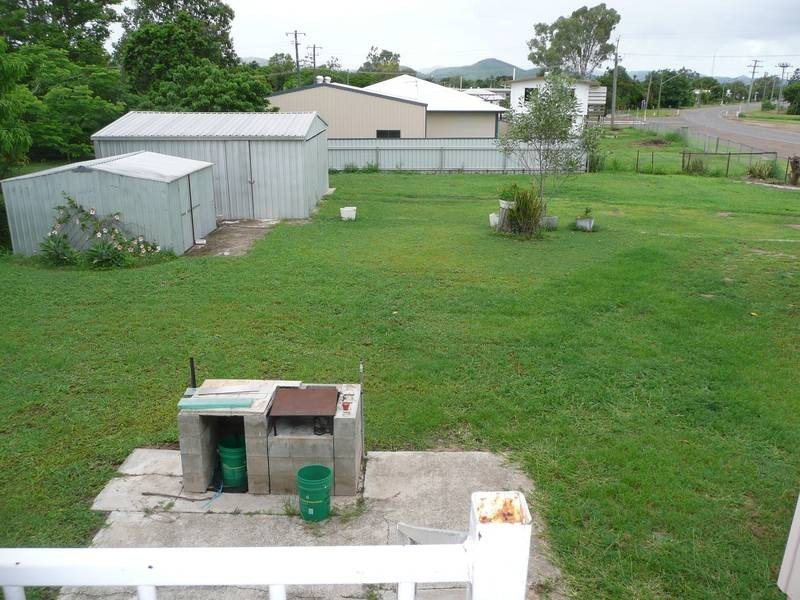 2 Toussaint Street, Collinsville QLD 4804