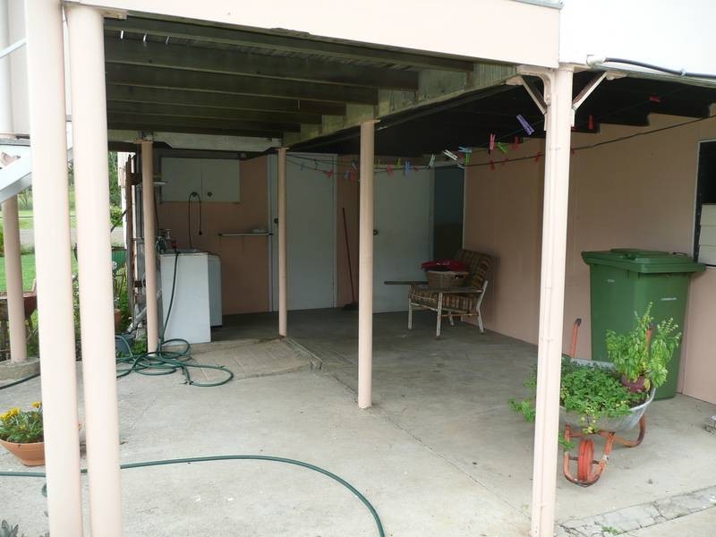 2 Toussaint Street, Collinsville QLD 4804