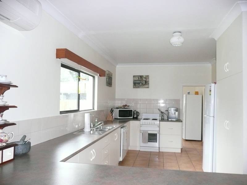 107 Hillview Road, Bowen QLD 4805