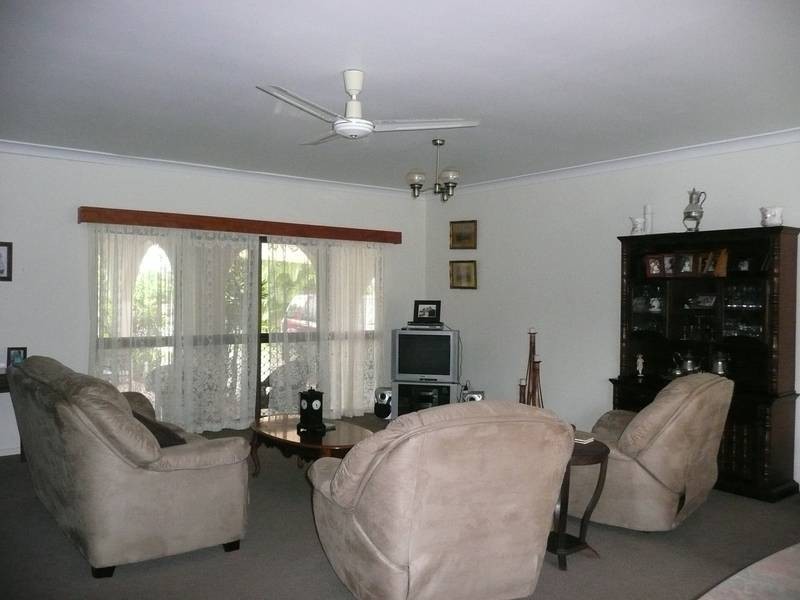 107 Hillview Road, Bowen QLD 4805