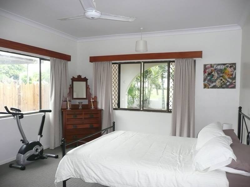 107 Hillview Road, Bowen QLD 4805