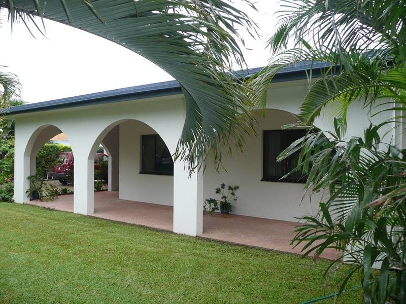 107 Hillview Road, Bowen QLD 4805