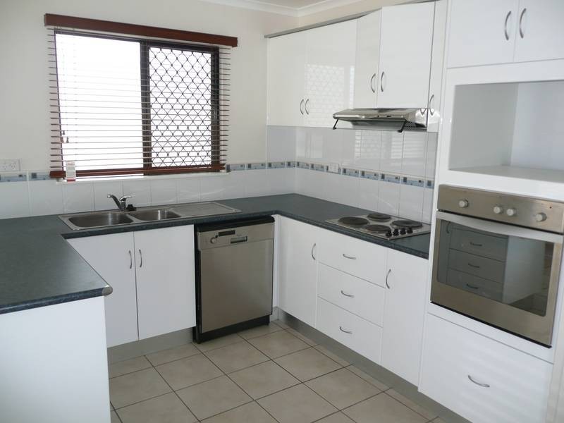 3/13 Queens Road, Bowen QLD 4805