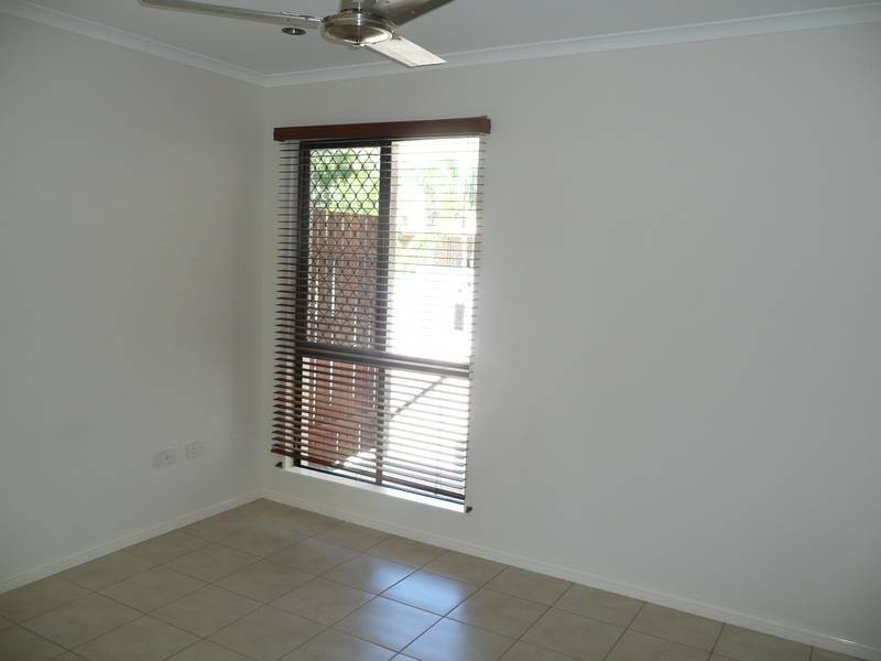3/13 Queens Road, Bowen QLD 4805