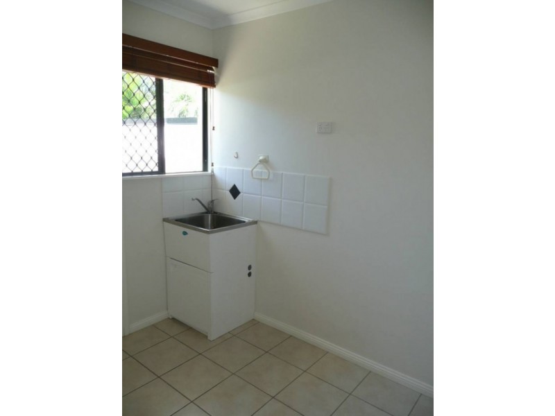 3/13 Queens Road, Bowen QLD 4805