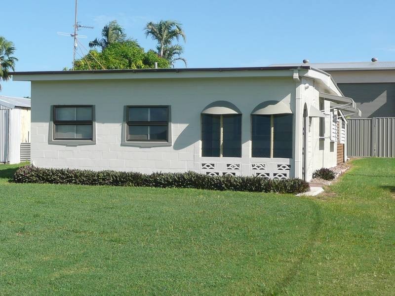 98 Dalrymple Street, Bowen QLD 4805