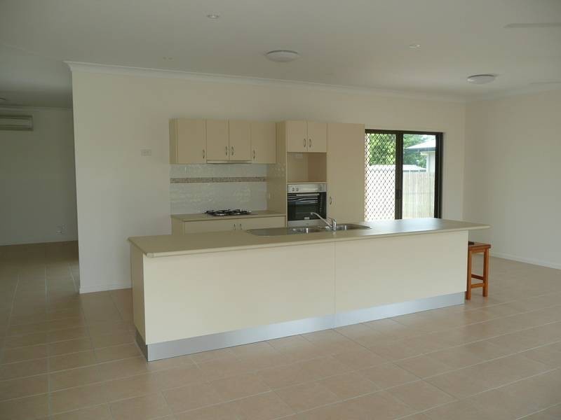 18 Lucinda Place, Bowen QLD 4805