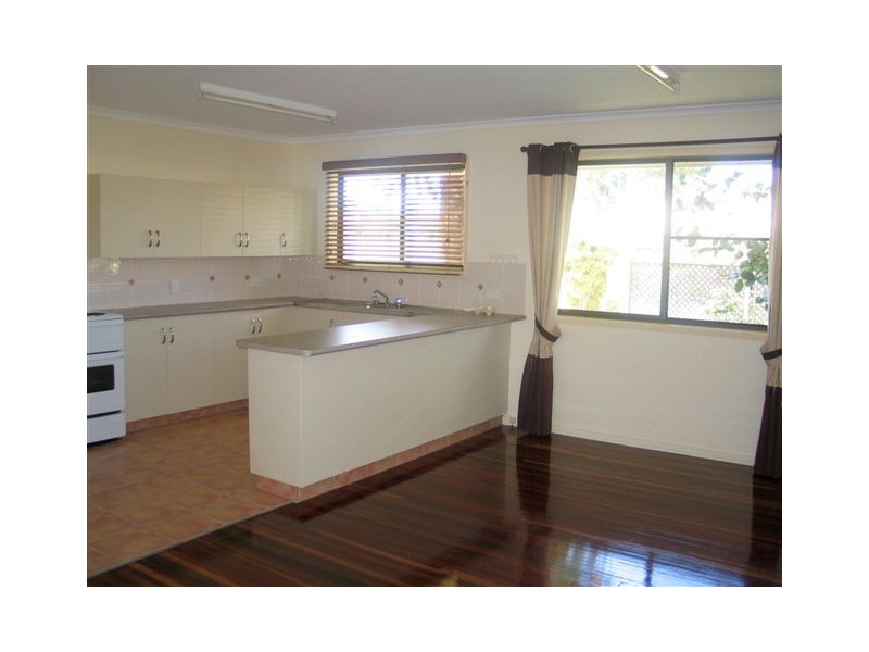 19 West Street, Bowen QLD 4805