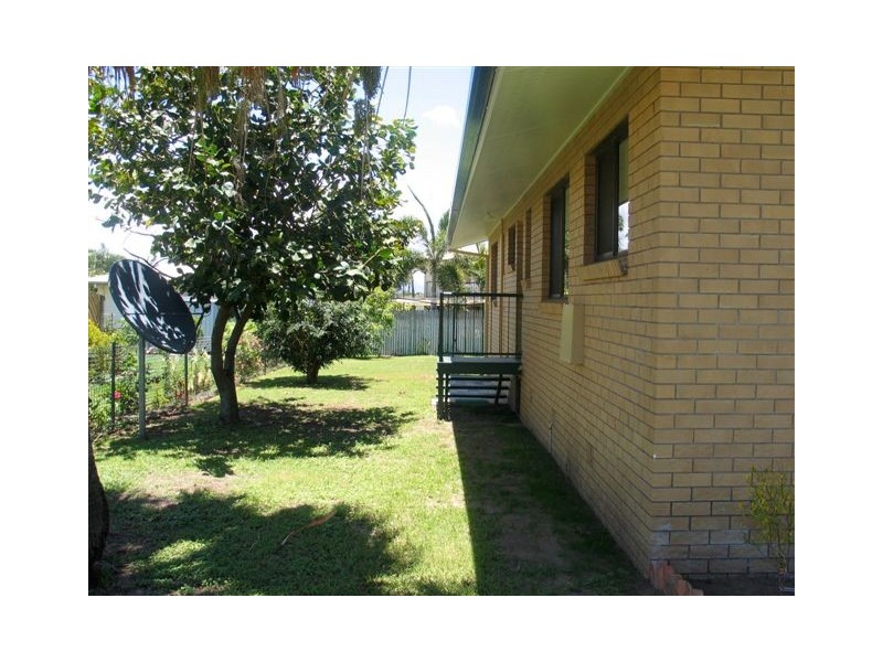 19 West Street, Bowen QLD 4805