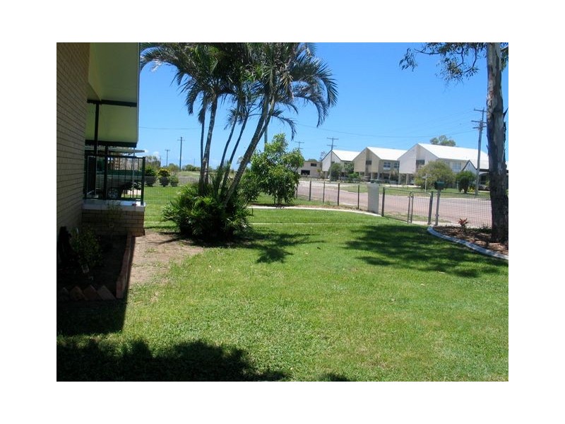 19 West Street, Bowen QLD 4805