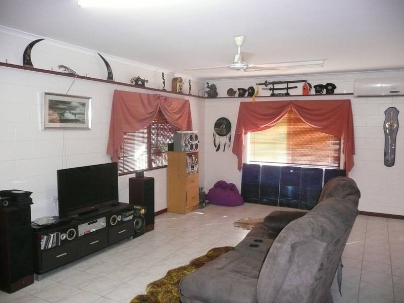 7 Bull Crescent, Bowen QLD 4805