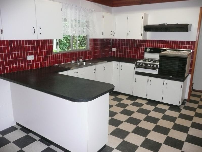 4 Bull Crescent, Bowen QLD 4805