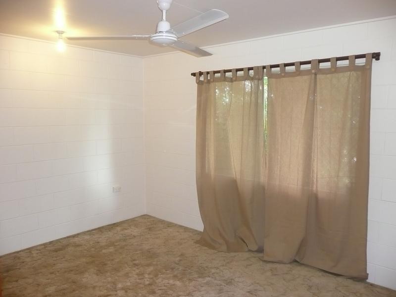 4 Bull Crescent, Bowen QLD 4805