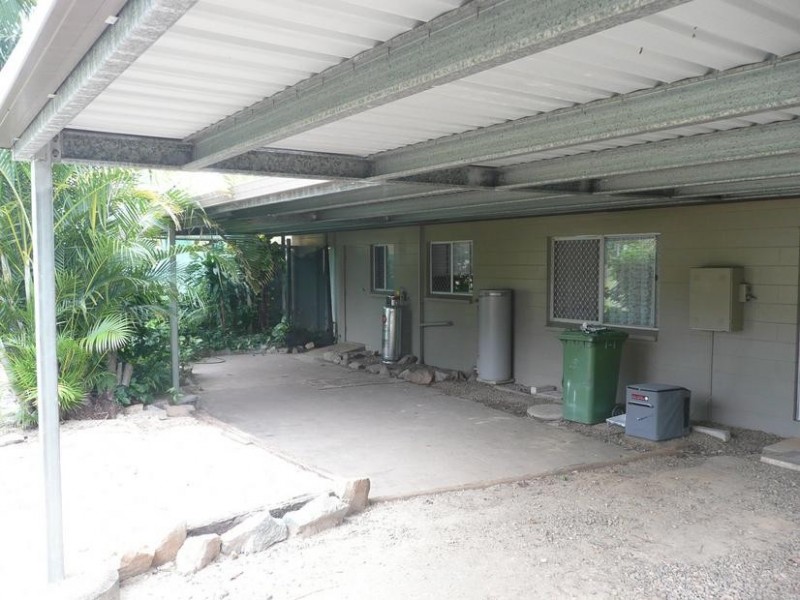 4 Bull Crescent, Bowen QLD 4805