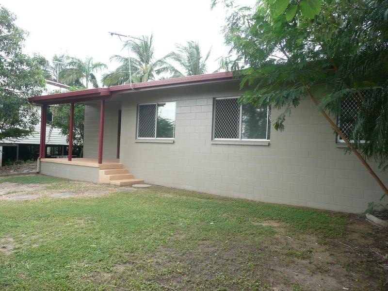 4 Bull Crescent, Bowen QLD 4805