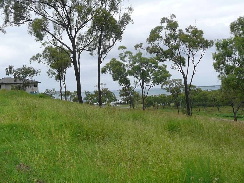 4 Grandview Terrace, Bowen QLD 4805