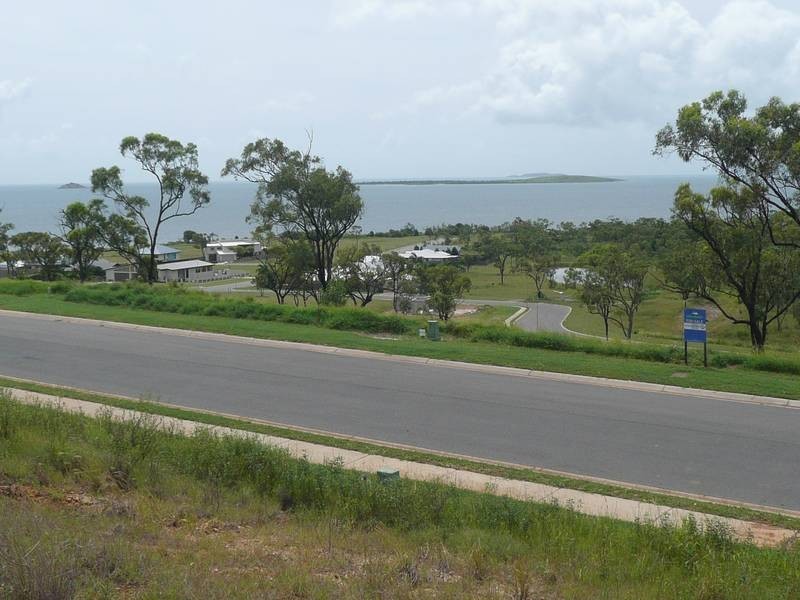 15 Grandview Terrace, Bowen QLD 4805