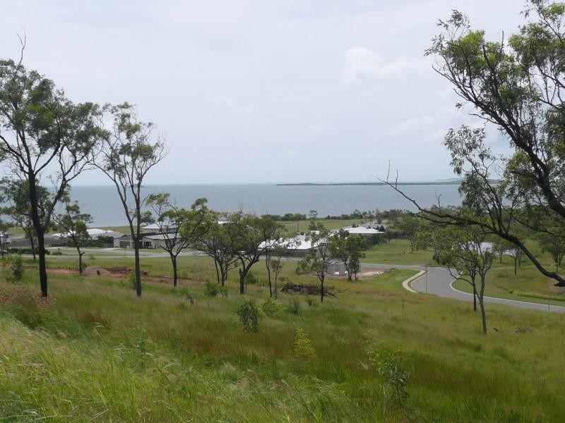 18 Grandview Terrace, Bowen QLD 4805