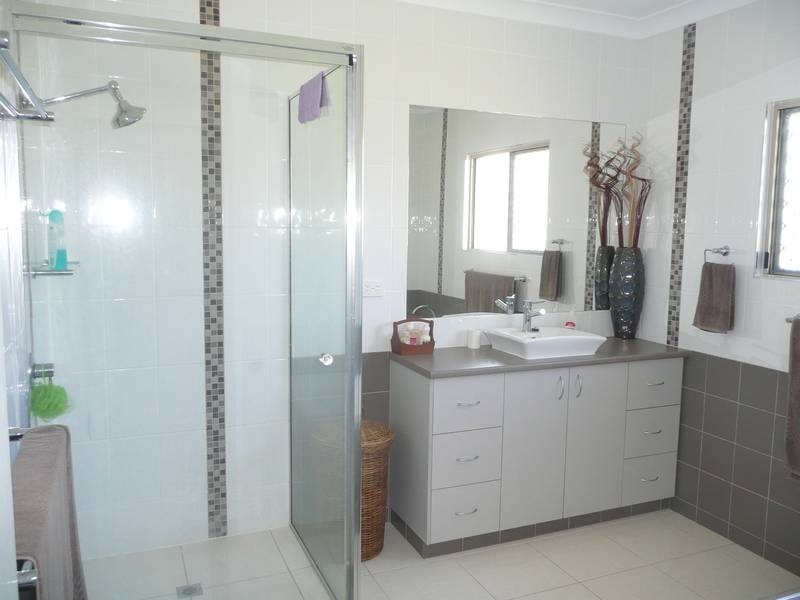 9 Bayside Court, Bowen QLD 4805