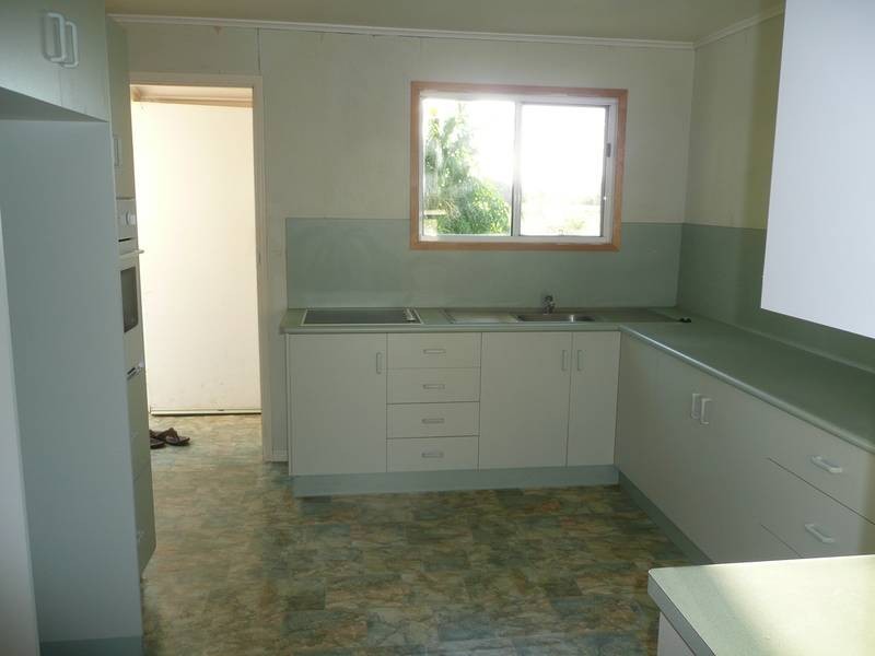 49 Avoca Road, Bowen QLD 4805