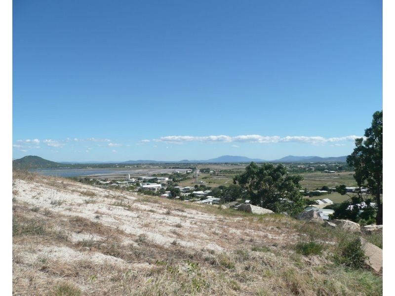 32 Tynwald Avenue, Bowen QLD 4805