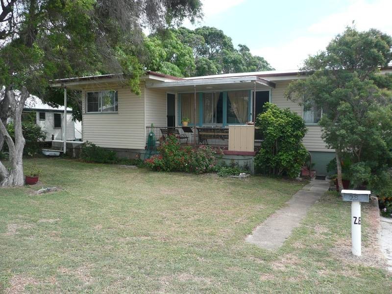 28 Livingstone Street, Bowen QLD 4805