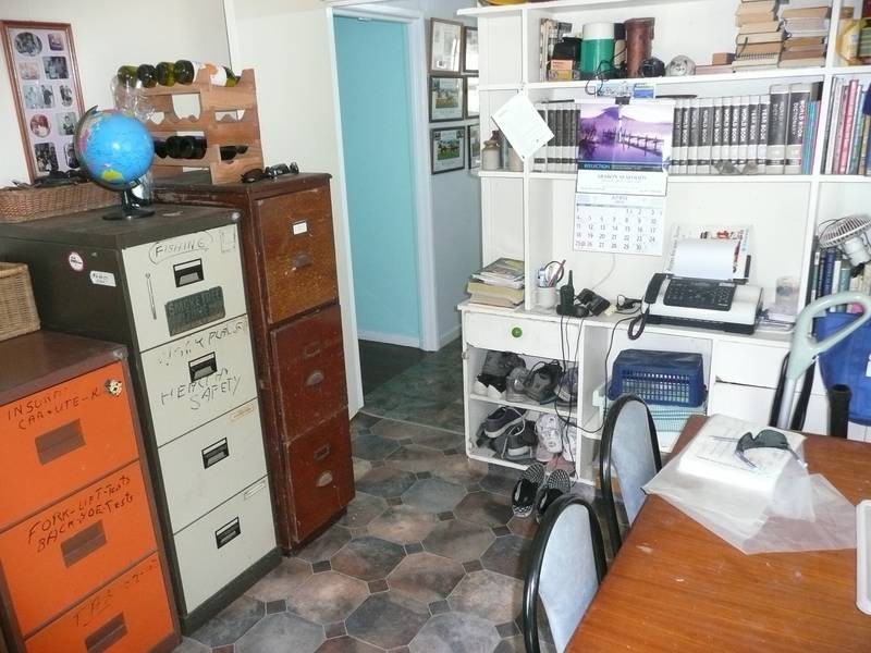 28 Livingstone Street, Bowen QLD 4805