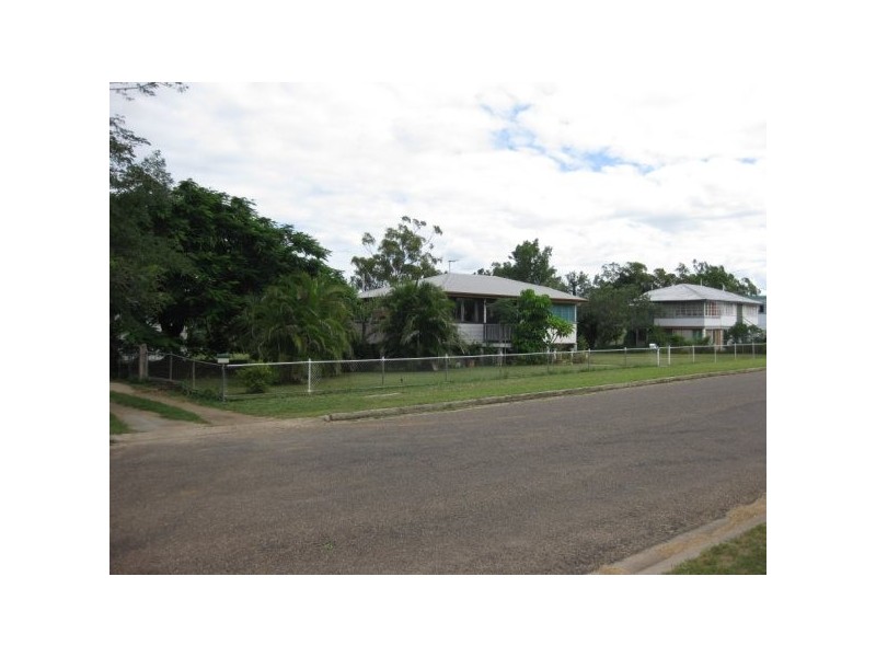 16 Birralee Road, Collinsville QLD 4804