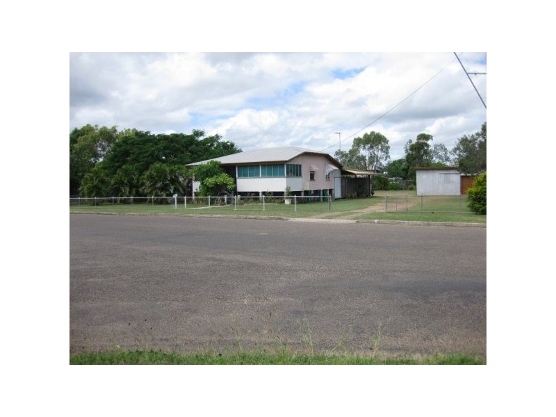 16 Birralee Road, Collinsville QLD 4804