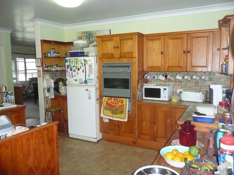 8 Heronvale Road, Bowen QLD 4805