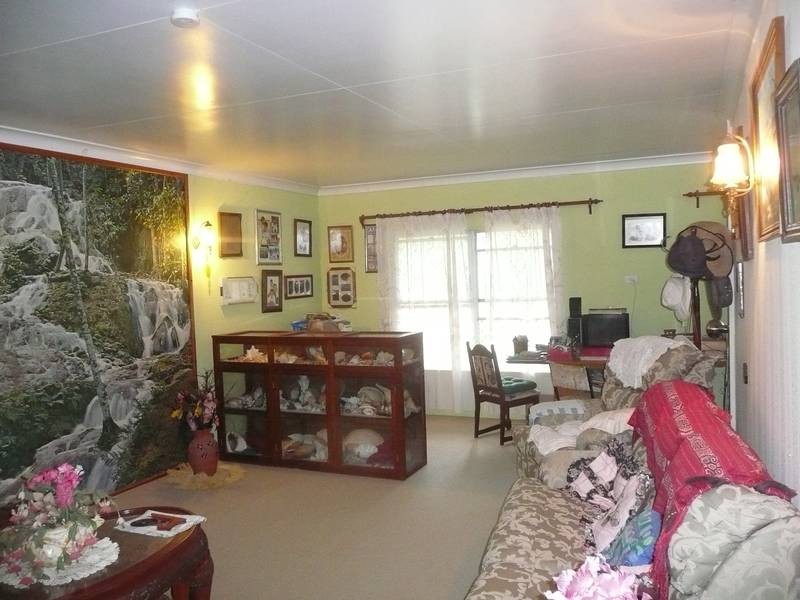 8 Heronvale Road, Bowen QLD 4805