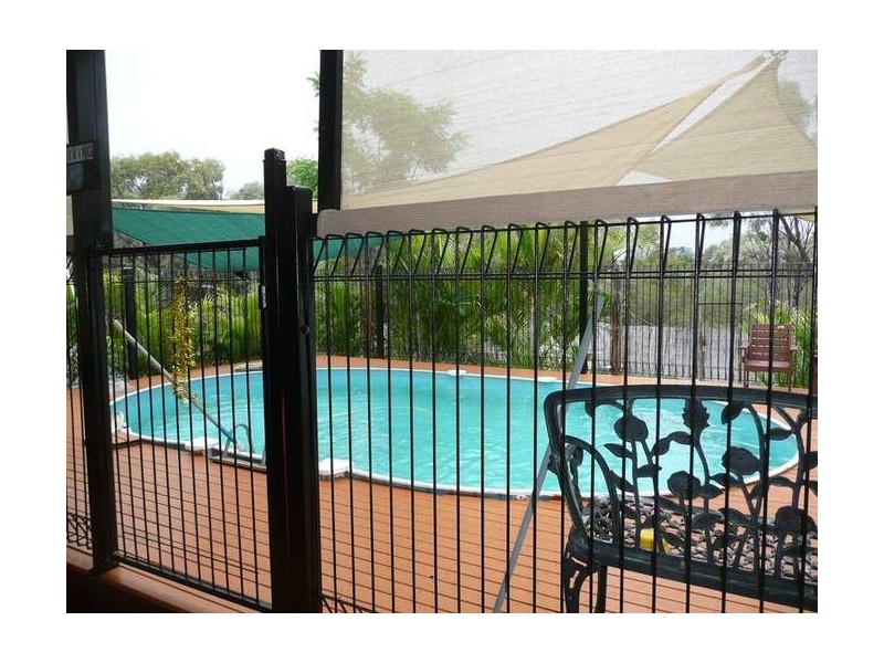 15 Gralton, Collinsville QLD 4804