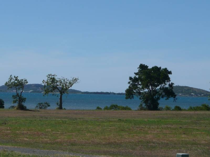 17 Bayside Court, Bowen QLD 4805