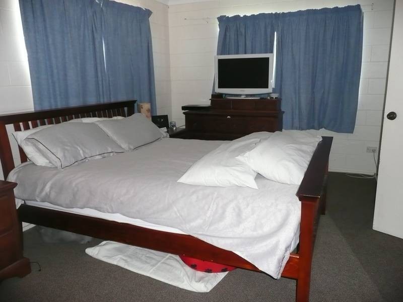 12 Wentworth Street, Bowen QLD 4805