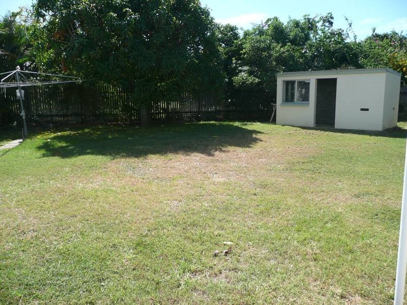 12 Wentworth Street, Bowen QLD 4805