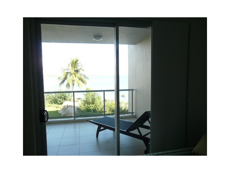 7/2 Horseshoe Bay Road, Bowen QLD 4805