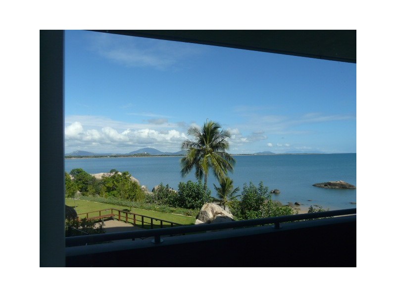 7/2 Horseshoe Bay Road, Bowen QLD 4805