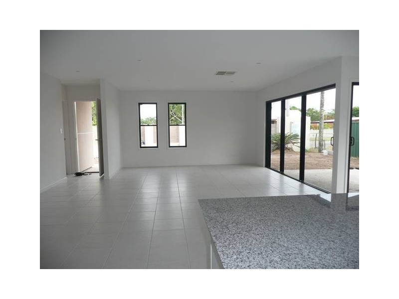 1/8 Gilbert Street, Bowen QLD 4805