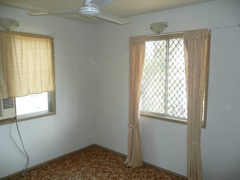 18 Eleventh Avenue, Scottville QLD 4804