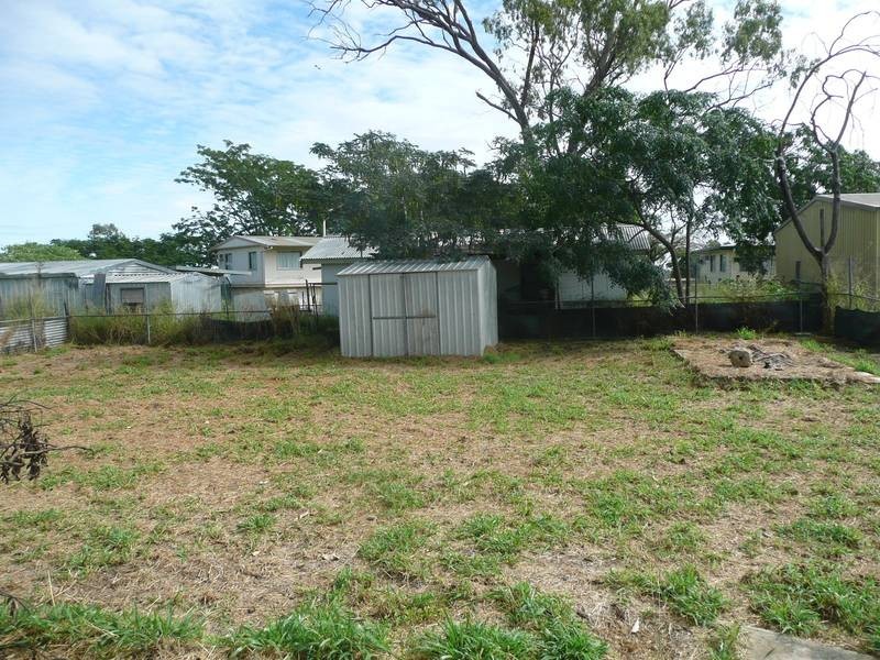 18 Eleventh Avenue, Scottville QLD 4804