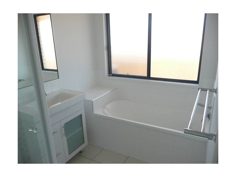 1 Bank Drive, Bowen QLD 4805