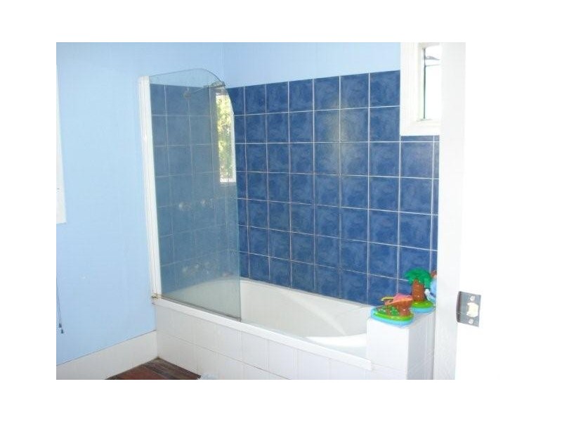 38 Reynolds Street, Bowen QLD 4805