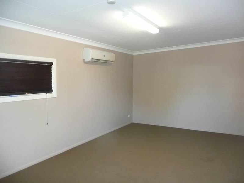 2/10 Marshall Street, Bowen QLD 4805