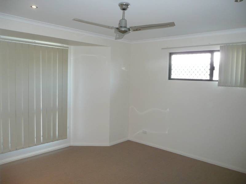 5 Cullen Close, Bowen QLD 4805