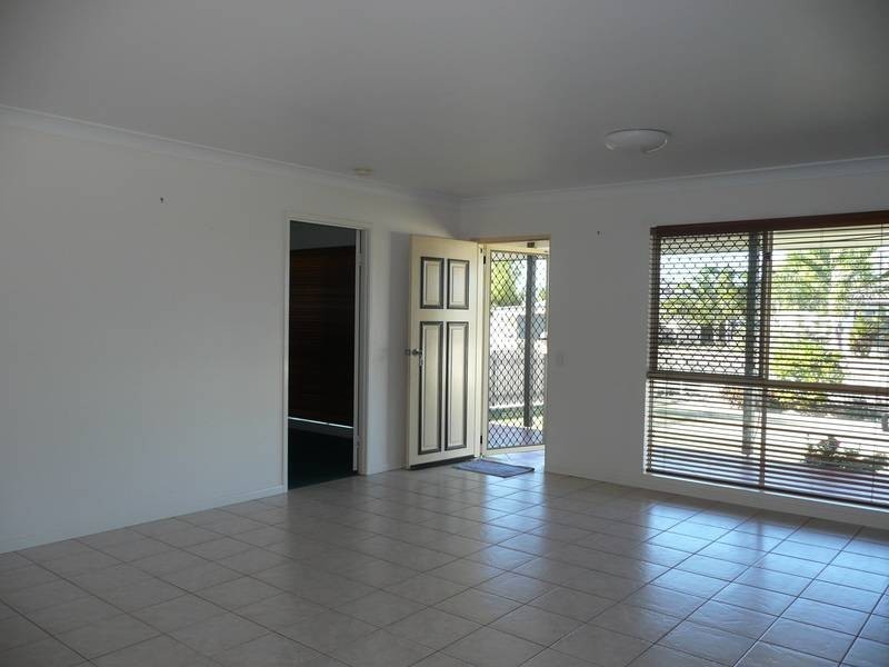 190 Queens Road, Bowen QLD 4805