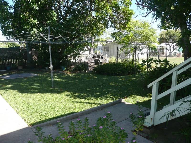37 Sinclair Street, Bowen QLD 4805