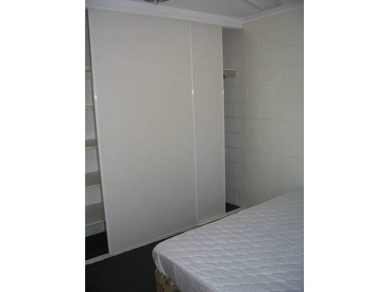 3/16 Powell Street, Bowen QLD 4805